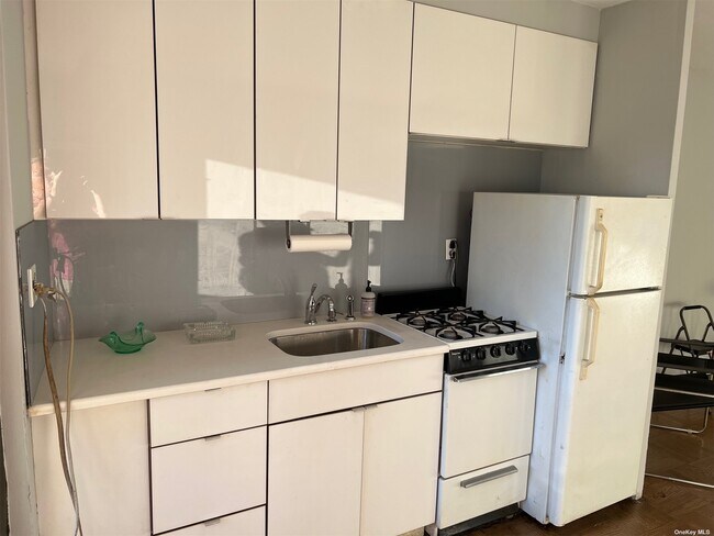 Foto del edificio - 61-35 98th St