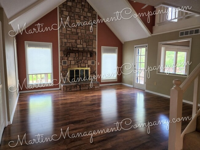 Building Photo - 5900 Apple Ridge Rd