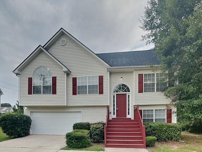 FREE RENT!!! Nice 5 Bedroom located in Ham... House Rental in Hampton, GA