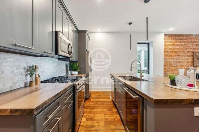 Foto del edificio - 53 Latta Ave