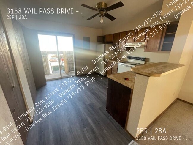 Foto del edificio - 3158 VAIL PASS Dr