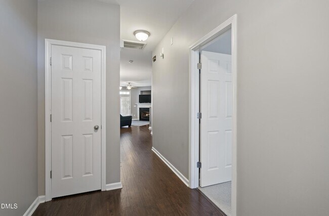 Building Photo - 3646 Olympia Dr