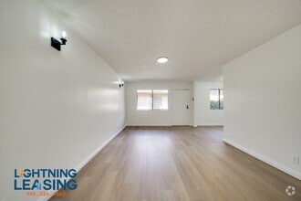 Building Photo - 14634 Magnolia Blvd