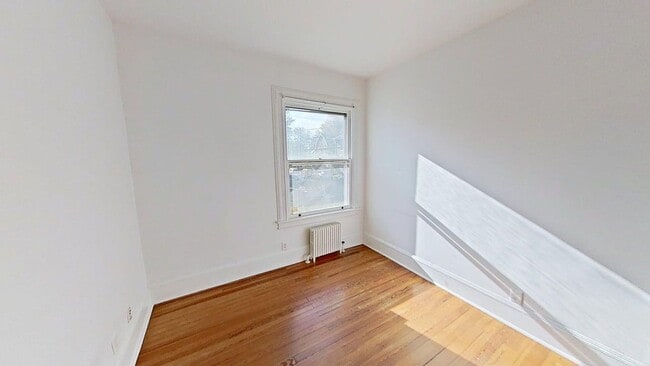 Building Photo - 41 Taylor Ave