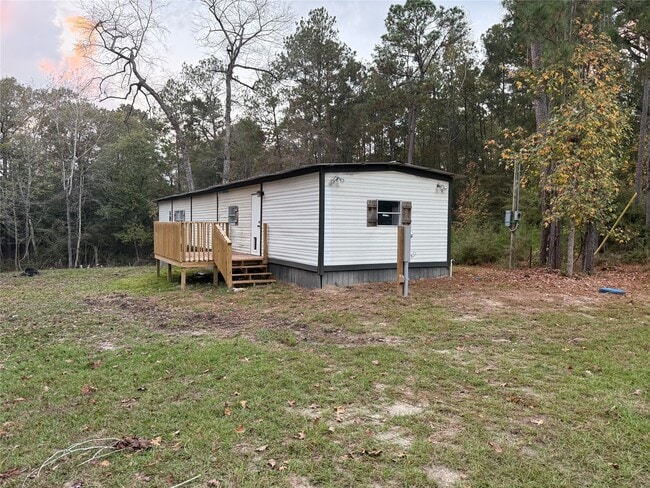 Building Photo - 279 White Oak Cir