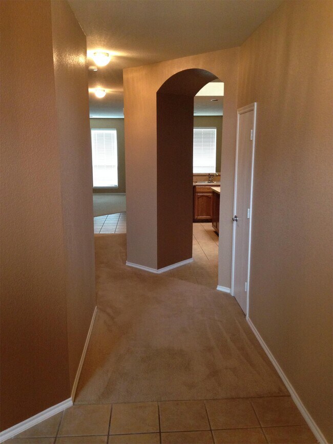 Building Photo - 1113 Hearthstone Dr