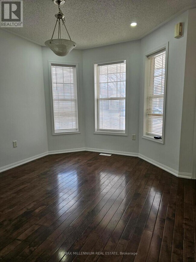 Building Photo - 1064 Clark Blvd