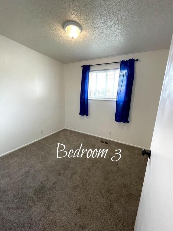 Building Photo - 474 Mayo Dr