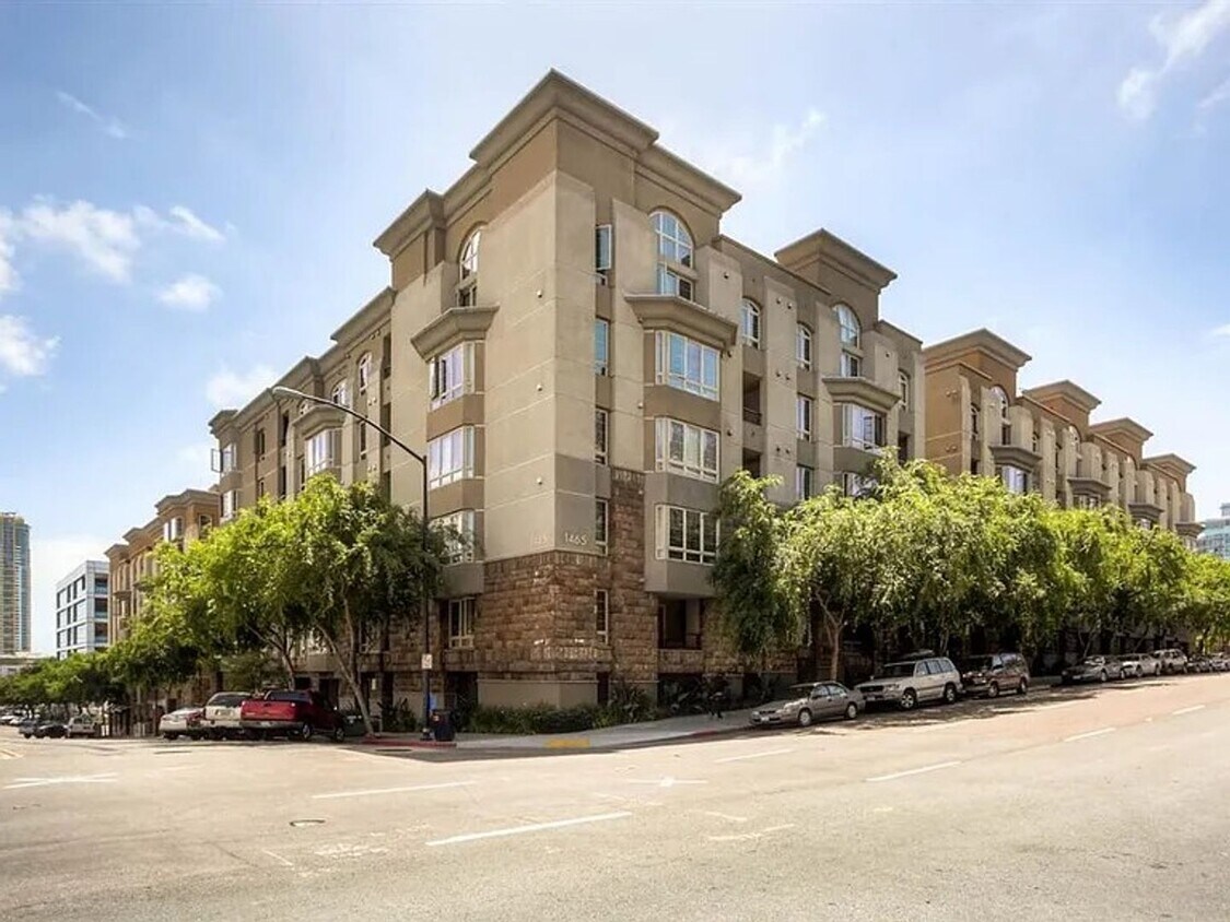 Foto principal - Downtown San Diego Urban Oasis – Available...
