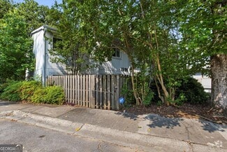 Building Photo - 1500 Pine Log Rd NE