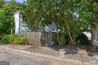 Building Photo - 1500 Pine Log Rd NE