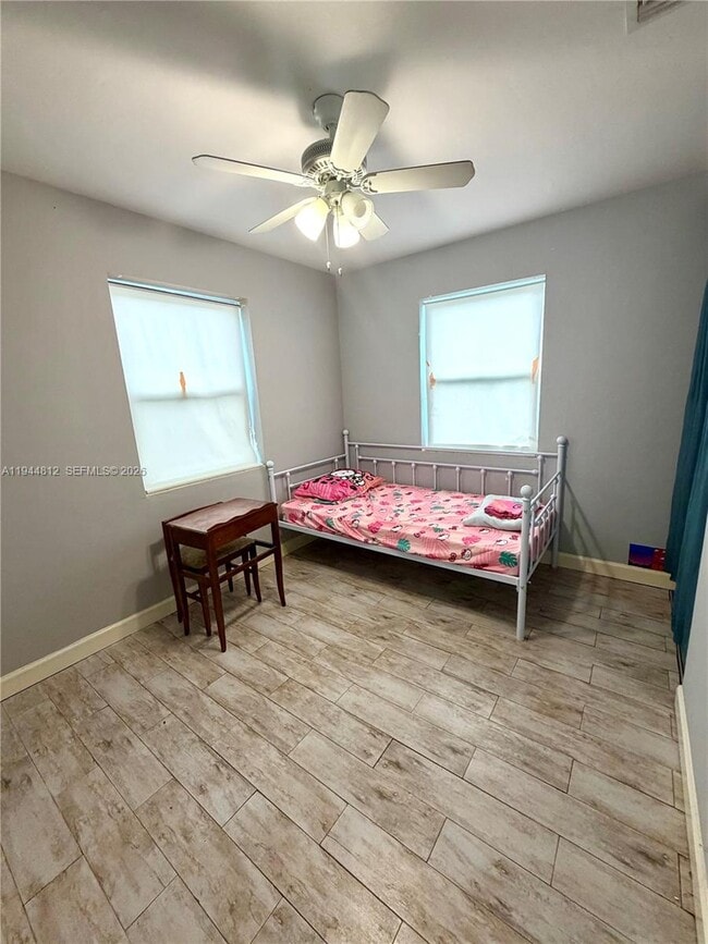 Building Photo - 935 Churchill Rd