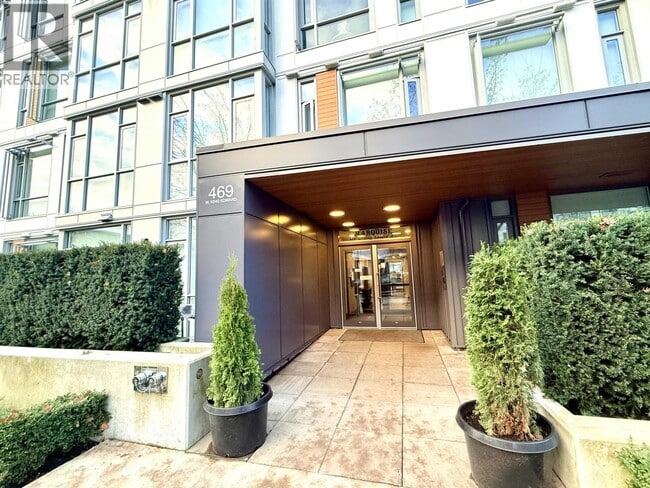 Photo du bâtiment - 469 W King Edward Ave