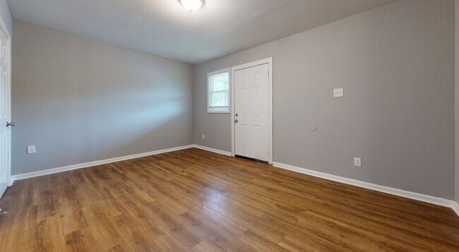 Foto del edificio - 4360 Bluebell St