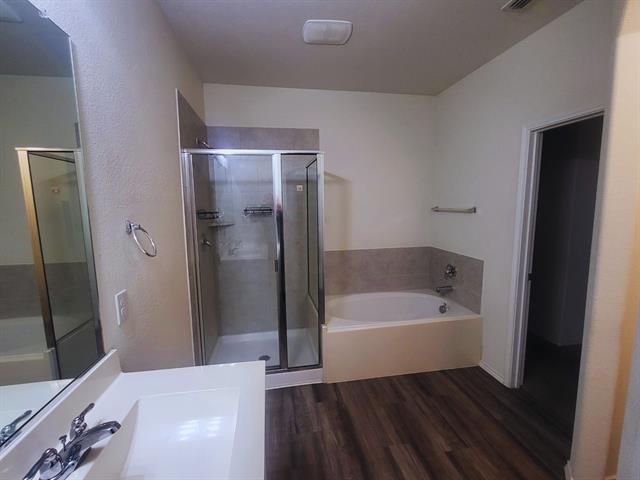 Building Photo - 5364 Brentlawn Dr