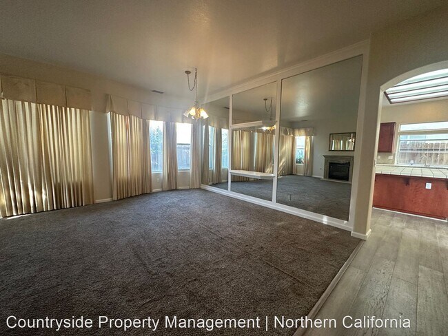 Building Photo - 3 br, 3 bath House - 1801 Maid Mariane Ln