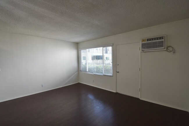 Building Photo - 12255 Burbank Blvd