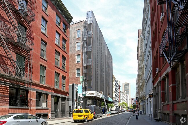 Foto del edificio - Green House Condominiums