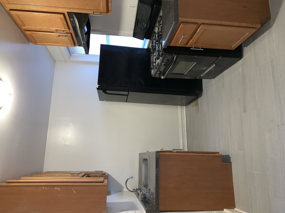 Primary Photo - 3 bedroom in Chicago IL 60619