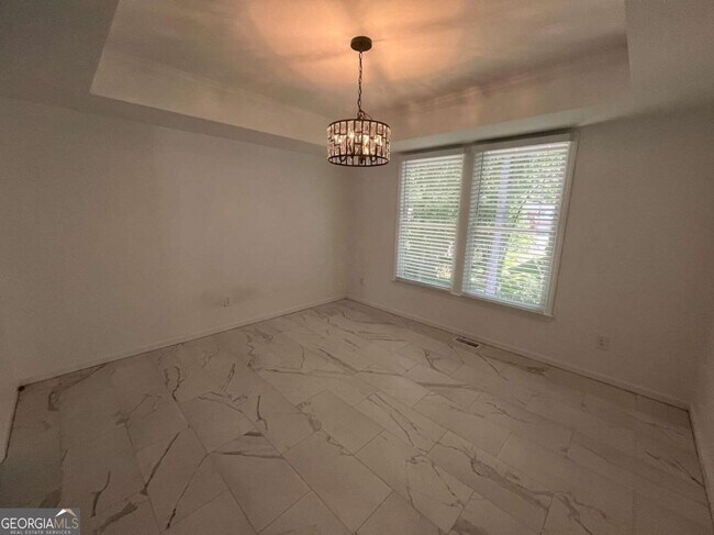 Building Photo - 3590 Forest Glen Trail