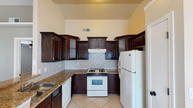 Building Photo - 14336 Desert Sage Dr