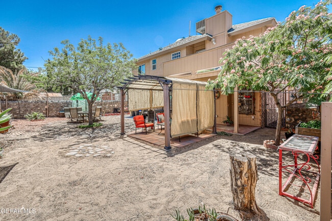 Building Photo - 7333 Golden Hawk Dr
