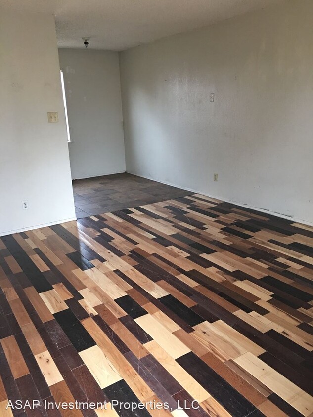 Building Photo - 1 br, 1 bath Apartment - 5101 S. 28th Street