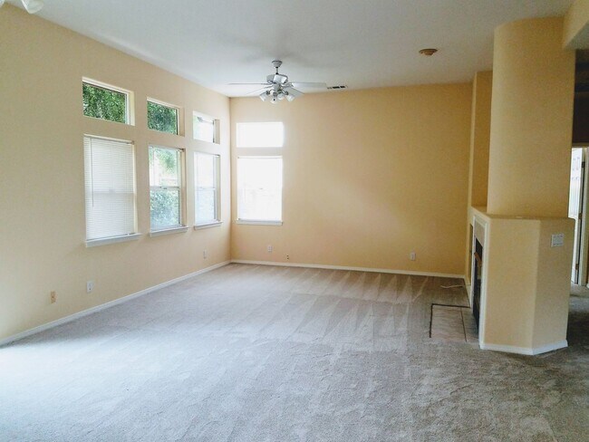 Foto del edificio - Beautiful 2bd/2bath Home in Arroyo Grande