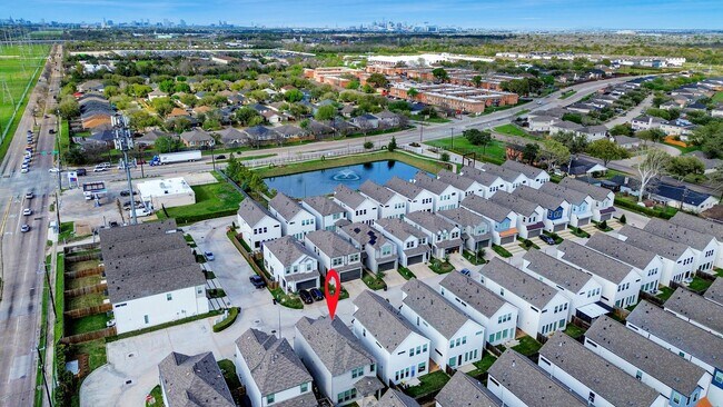 Foto del edificio - 4423 Santorini Ln