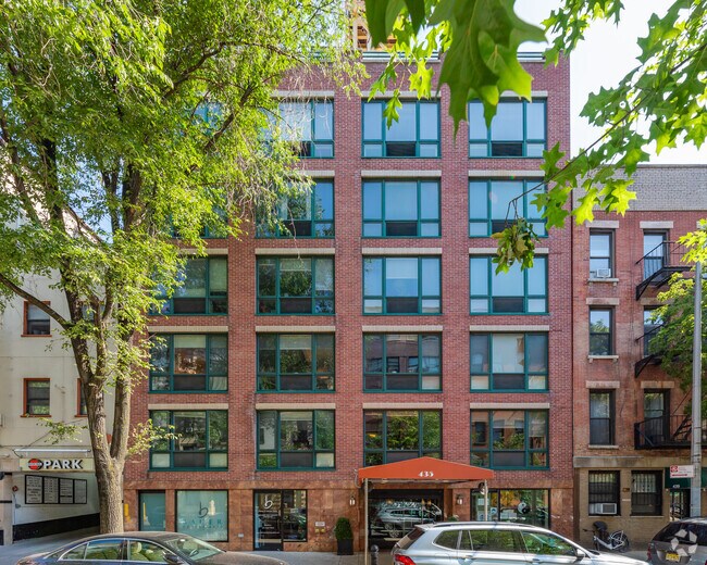 Building Photo - The Danielle Court