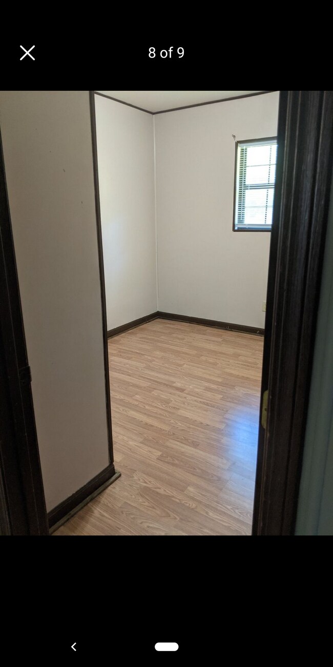 Foto del edificio - 885 Windy Ridge Rd