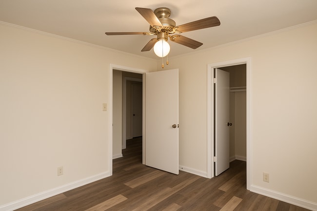 Foto del edificio - 101 Brantley Rd