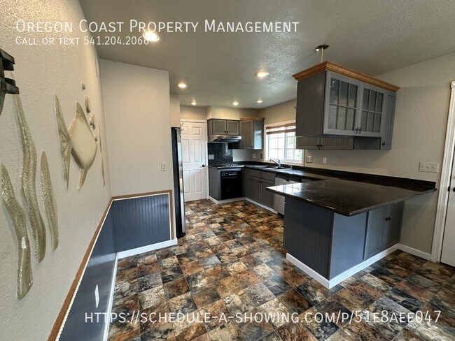 Foto del edificio - 425 Siletz Ave