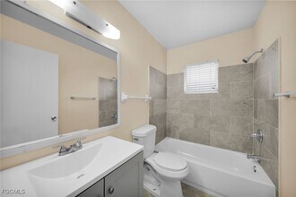 Building Photo - 4824 Lucaya Dr