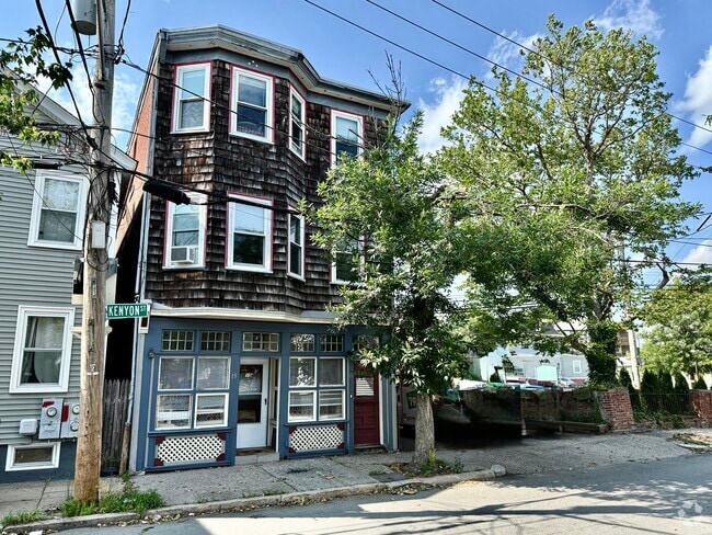 Building Photo - 15 Kenyon St