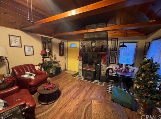 Foto del edificio - 39861 Fern Ln