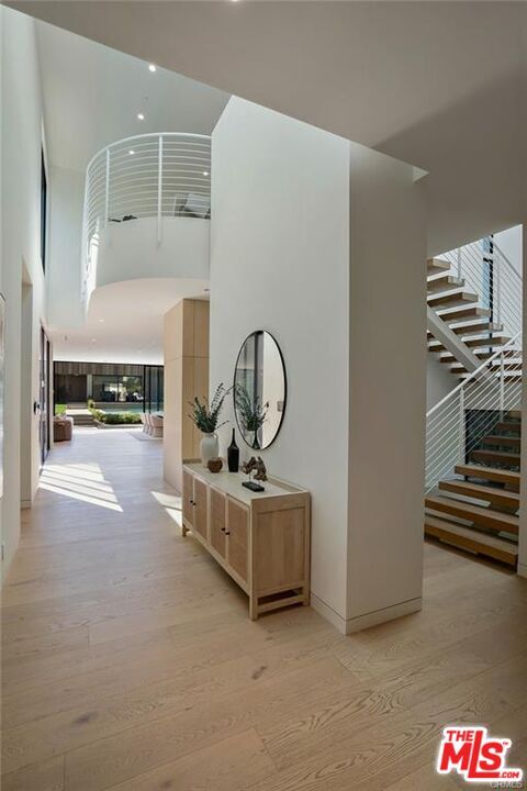 Foto del edificio - 4939 Petit Ave