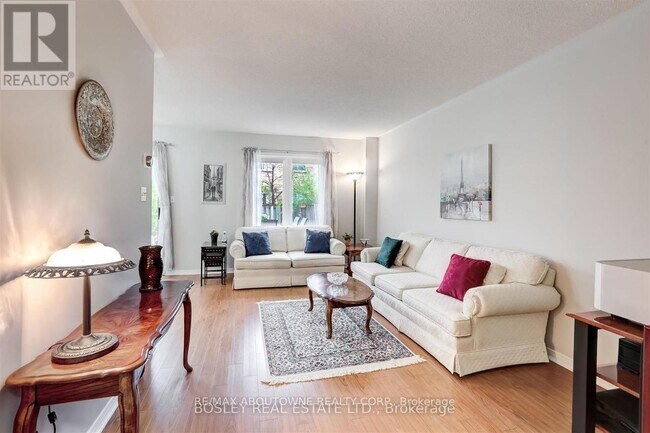 Building Photo - 1176 Treetop Terrace