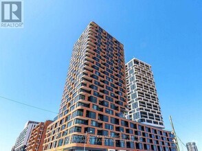 Building Photo - 56-E956 Andre de Grasse St