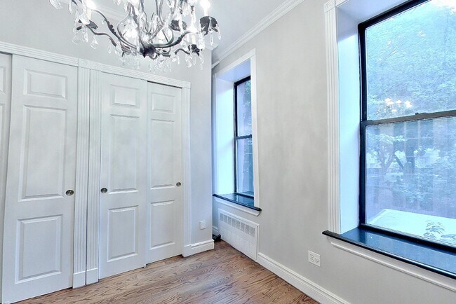 Photo - 246 Mott St Apartment