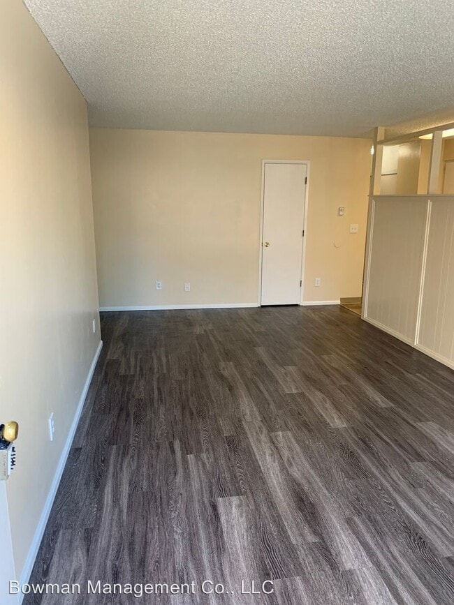 Building Photo - 239-281 SE 148th Ave