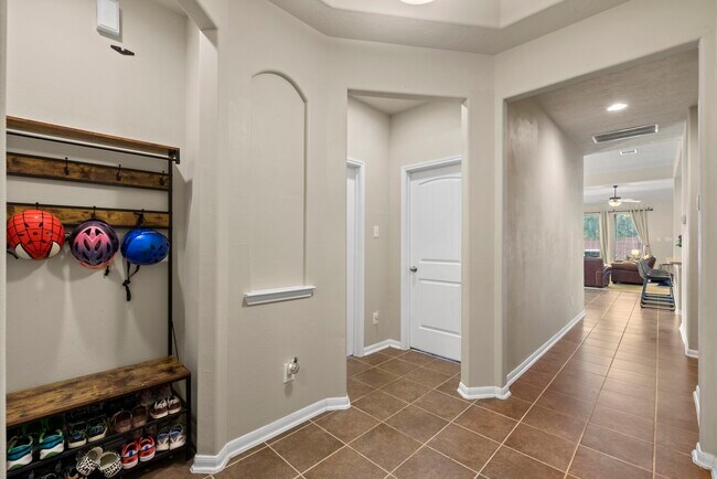 Foto del edificio - 8107 Sweetstone Grove Ct