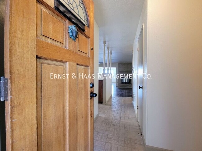 Building Photo - 5336 Josie Ave