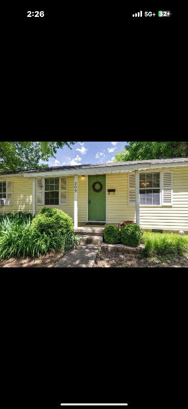 Primary Photo - 209 E Seminole St