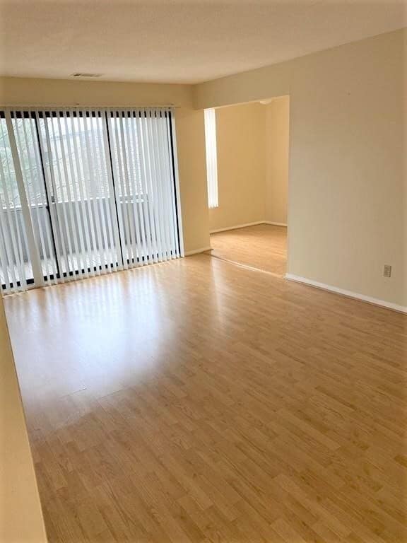 Building Photo - 32 Shrewsbury Green Dr