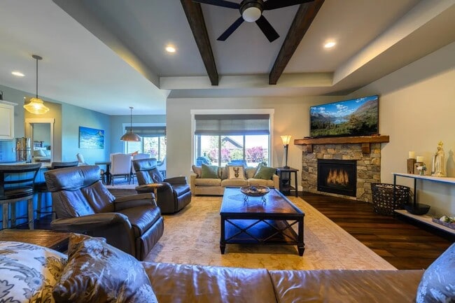 Building Photo - 135 E Swift Creek Way