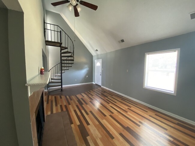 Building Photo - 5808 Lynnfield Memphis, TN 38119