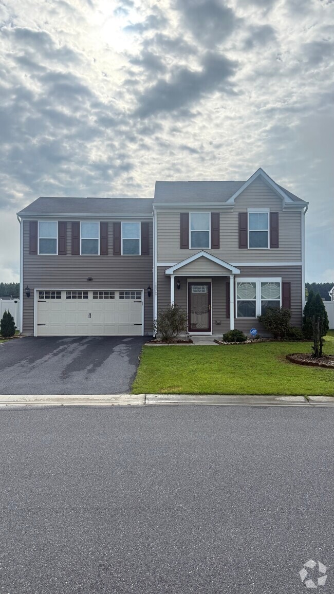 Building Photo - 38369 Elizabeth Ln