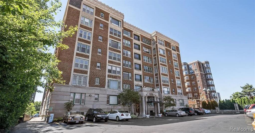 8120 E Jefferson Ave Unit 7H, Detroit, MI 48214 Condo for Rent in