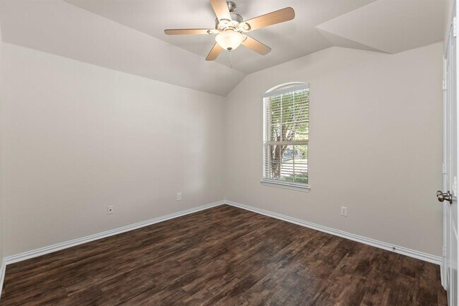 Foto del edificio - 4517 Chestnut Meadows Bend